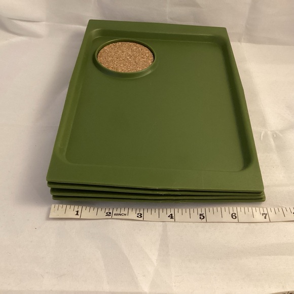 Vintage Acca Ware David Douglas Set of Avocado Green Plates Trays With Cork - Picture 13 of 14